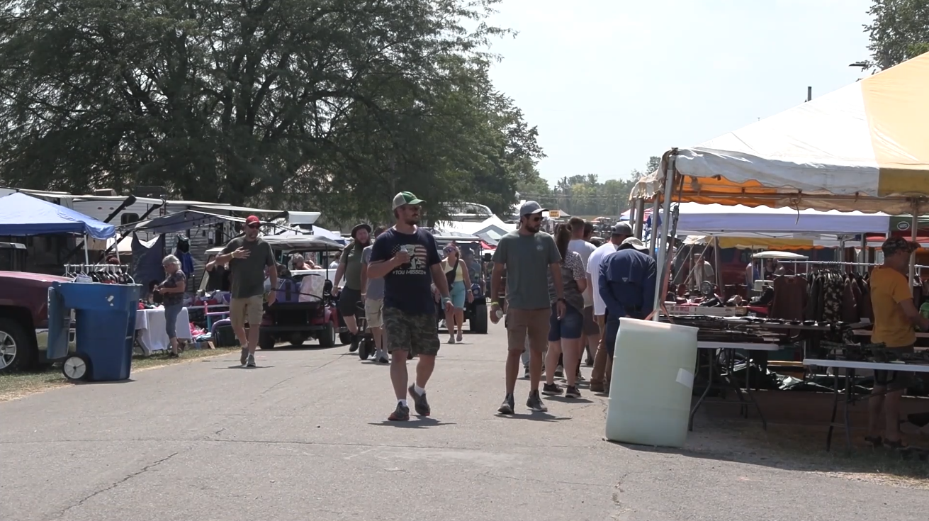 Max's Trader Days brings crowds out to the Allen County Fairgrounds